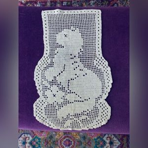 VINTAGE CROCHETED CAT 14 x 9 Inches